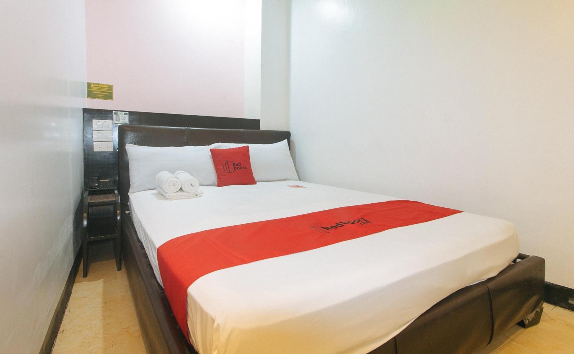 Reddoorz At Ranchotel Alabang Muntinlupa City Экстерьер фото