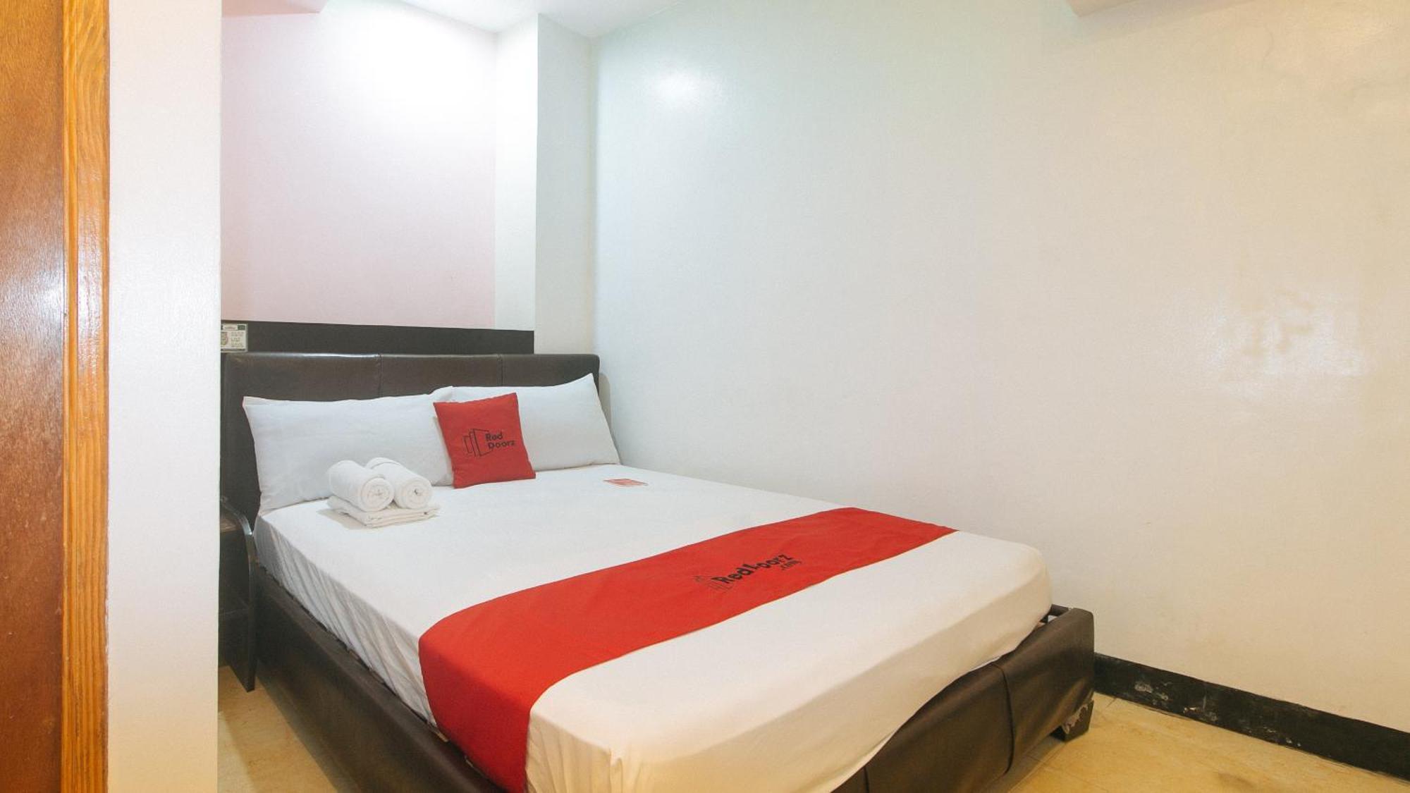 Reddoorz At Ranchotel Alabang Muntinlupa City Экстерьер фото