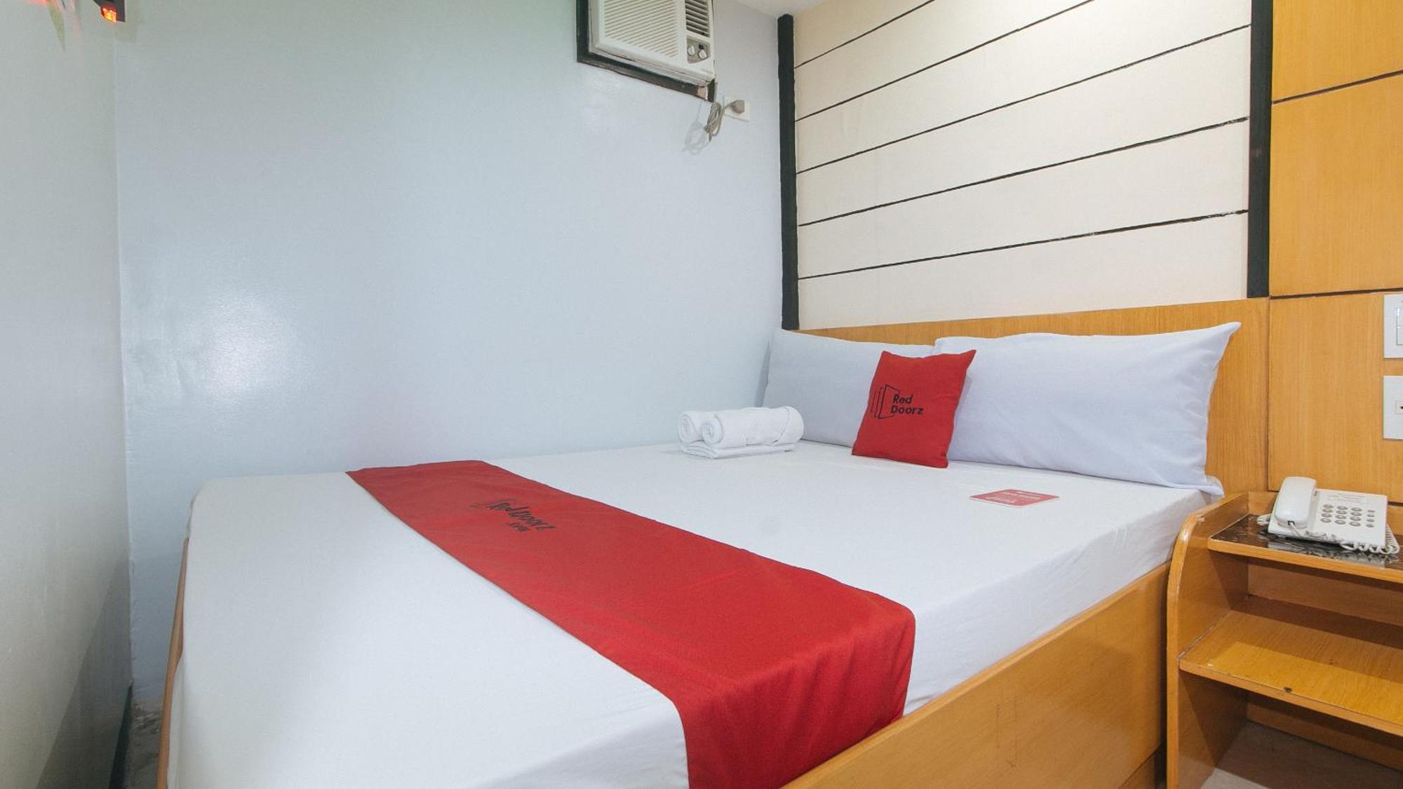 Reddoorz At Ranchotel Alabang Muntinlupa City Экстерьер фото