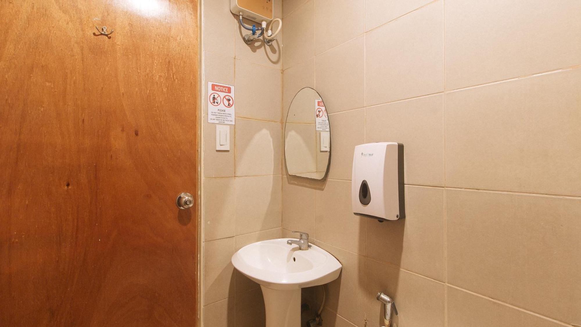 Reddoorz At Ranchotel Alabang Muntinlupa City Экстерьер фото